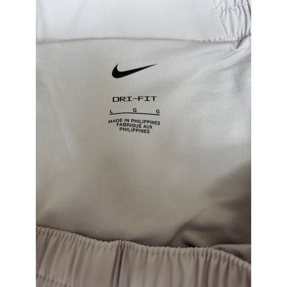 Nike One Women's White Dri-FIT Mid-Rise 3" Brief-Lined Shorts Size L - Picture 7 of 7
